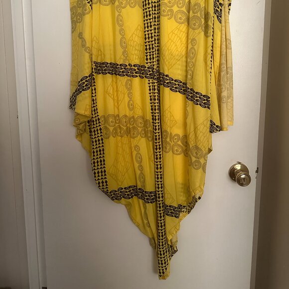 Kamahoaliʻi Yellow and Black Dress - Picture 4 of 4